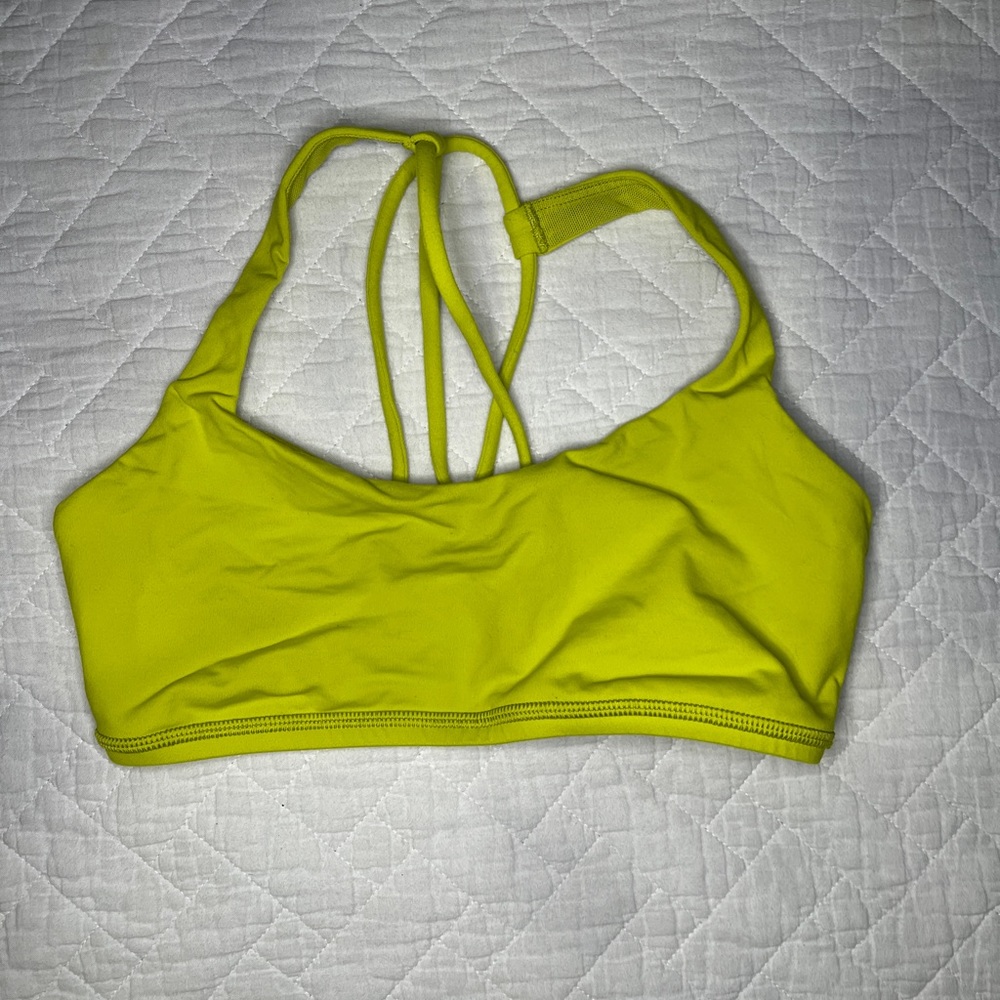 Lululemon Free to Be Bra